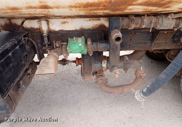 image for item MF9503 1982 International F2275  water truck