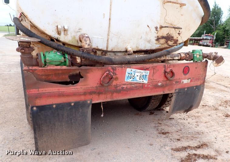 image for item MF9503 1982 International F2275  water truck