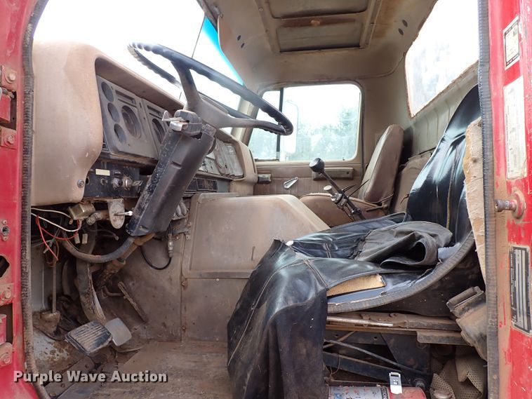 image for item MF9503 1982 International F2275  water truck