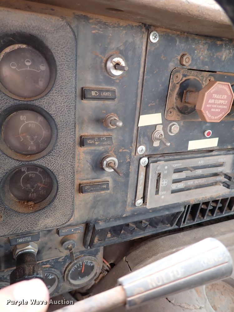 image for item MF9503 1982 International F2275  water truck