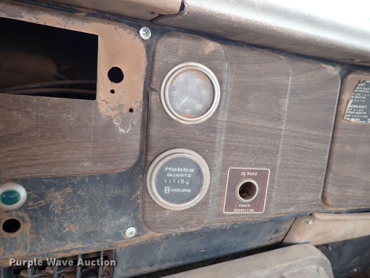 image for item MF9503 1982 International F2275  water truck