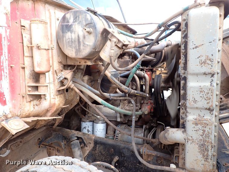 image for item MF9503 1982 International F2275  water truck