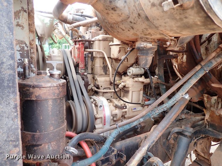 image for item MF9503 1982 International F2275  water truck