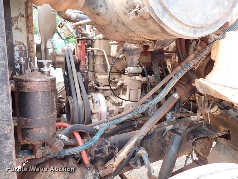 image for item MF9503 1982 International F2275  water truck