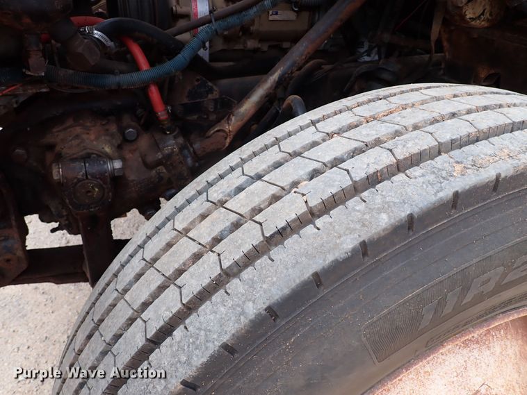 image for item MF9503 1982 International F2275  water truck