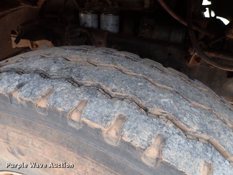 image for item MF9503 1982 International F2275  water truck