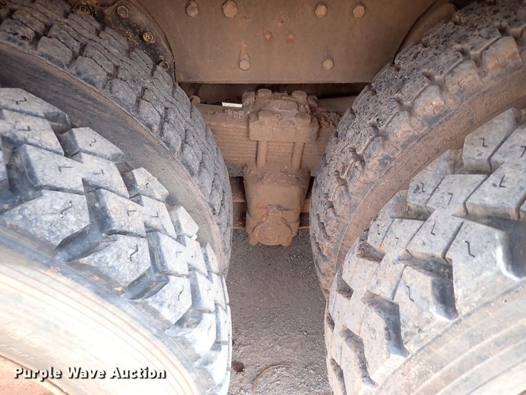 image for item MF9503 1982 International F2275  water truck