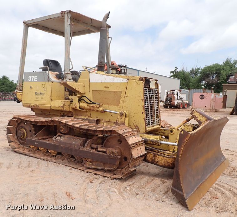 image for item MF9507 Komatsu D37E-5  dozer