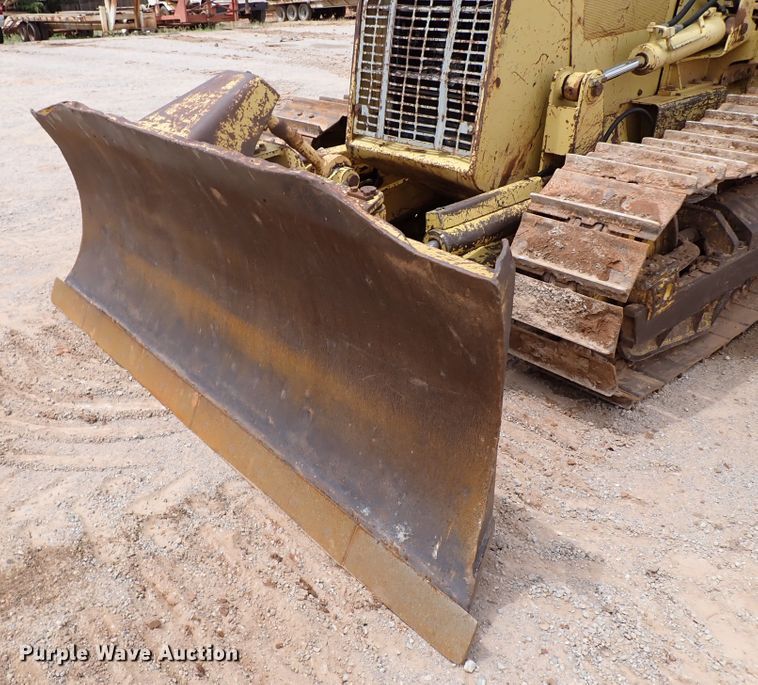 image for item MF9507 Komatsu D37E-5  dozer