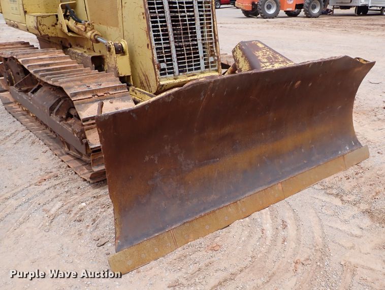 image for item MF9507 Komatsu D37E-5  dozer