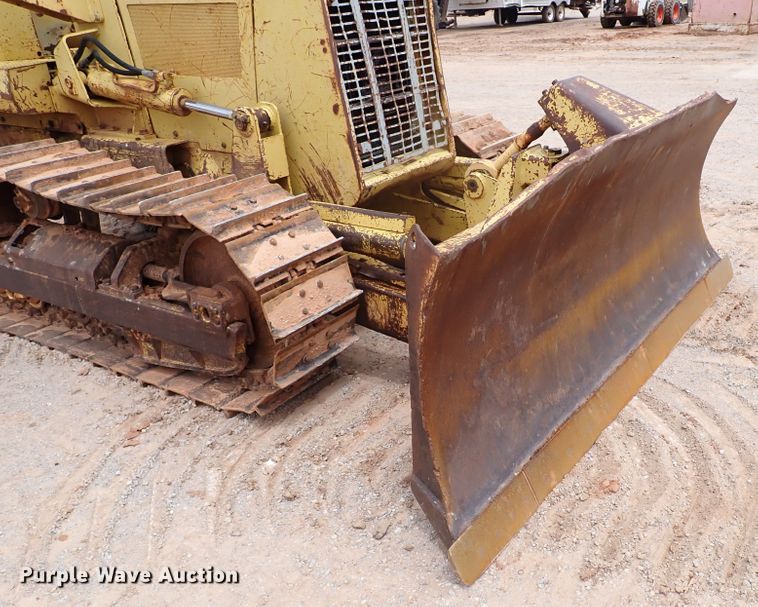 image for item MF9507 Komatsu D37E-5  dozer