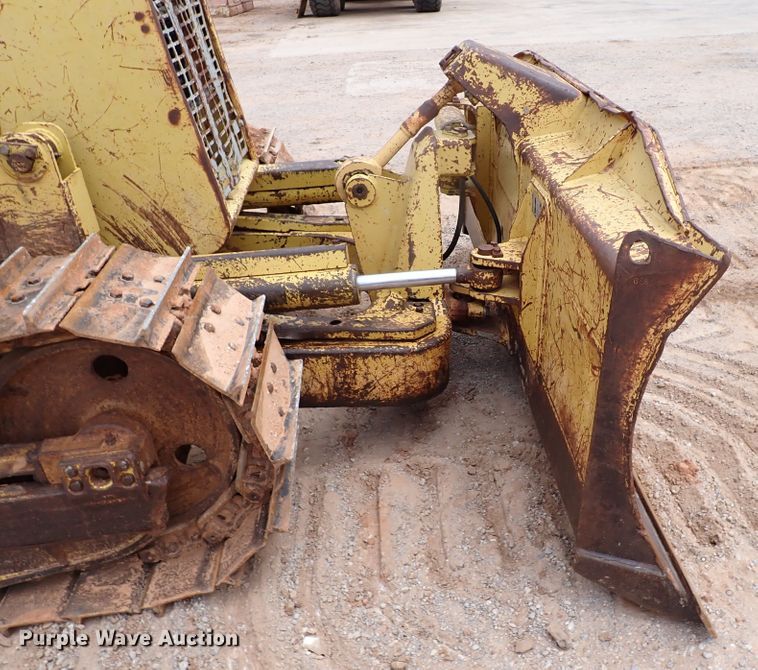 image for item MF9507 Komatsu D37E-5  dozer