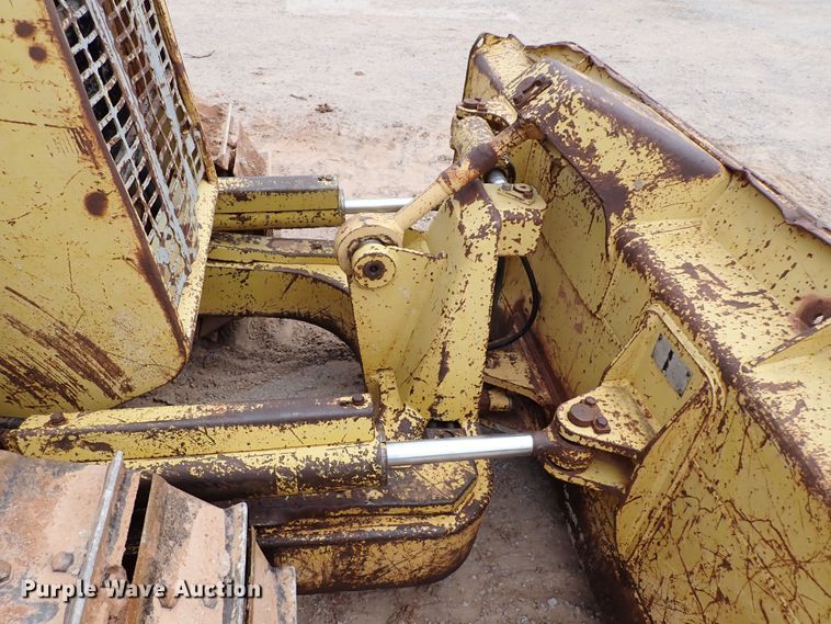 image for item MF9507 Komatsu D37E-5  dozer