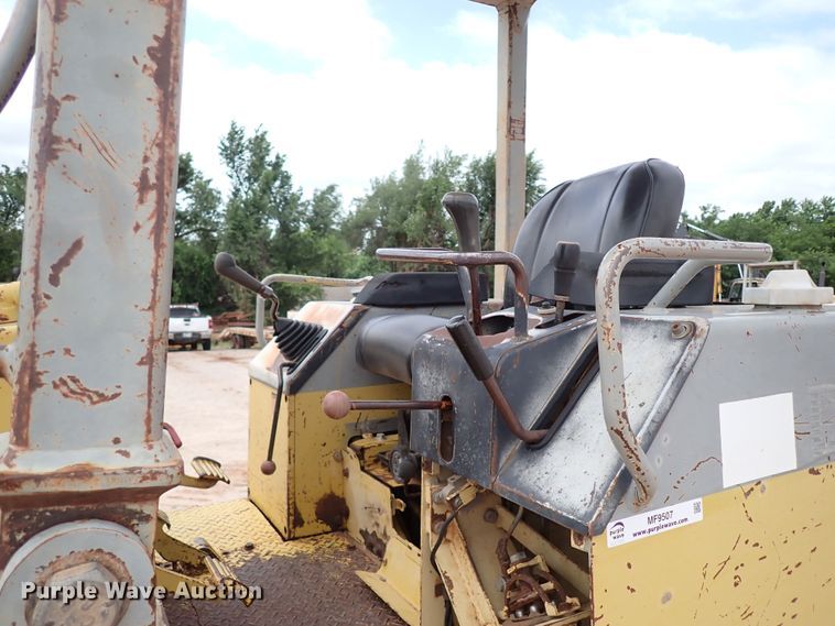 image for item MF9507 Komatsu D37E-5  dozer