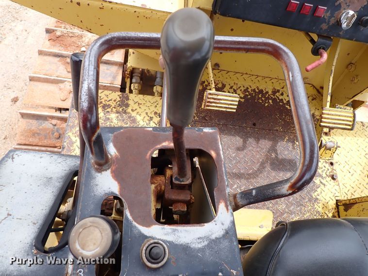 image for item MF9507 Komatsu D37E-5  dozer