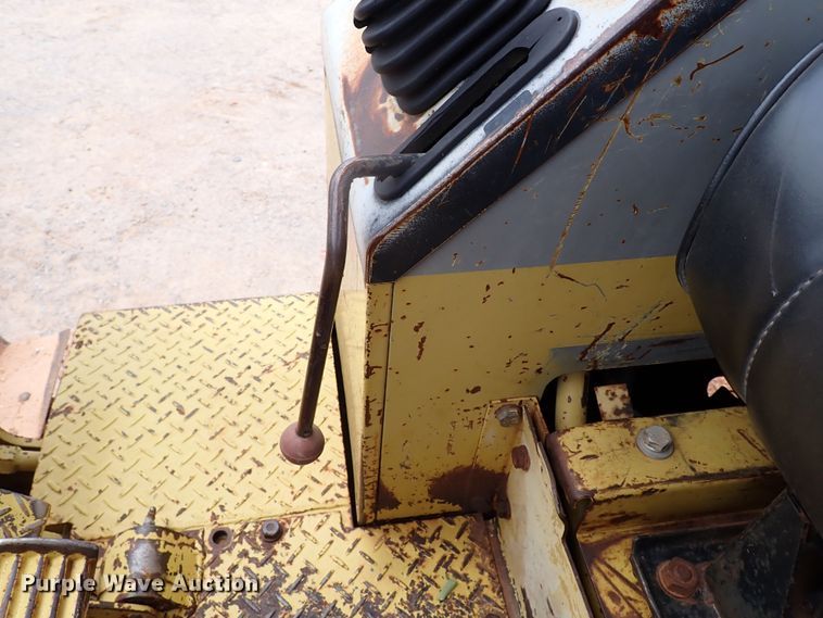 image for item MF9507 Komatsu D37E-5  dozer