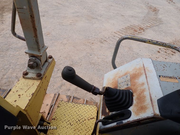 image for item MF9507 Komatsu D37E-5  dozer