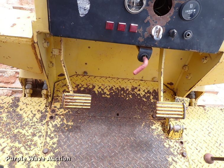 image for item MF9507 Komatsu D37E-5  dozer