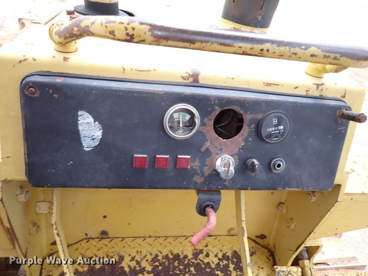 image for item MF9507 Komatsu D37E-5  dozer