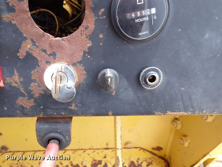 image for item MF9507 Komatsu D37E-5  dozer