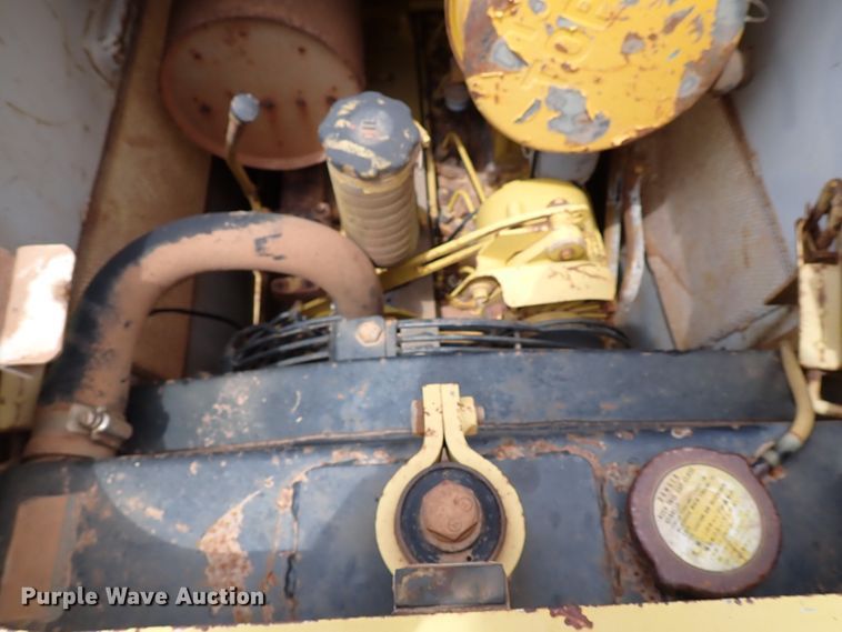 image for item MF9507 Komatsu D37E-5  dozer