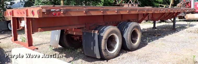 image for item MF9511 1979 Hobbs FBE-EP-40/65  flatbed trailer