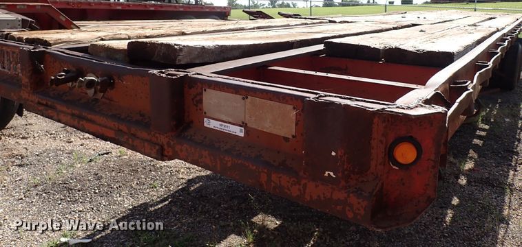 image for item MF9511 1979 Hobbs FBE-EP-40/65  flatbed trailer