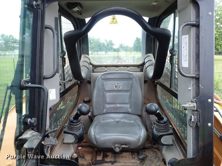 image for item MF9519 2017 Case TR270  tracked skid steer loader