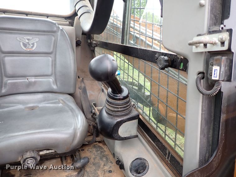 image for item MF9519 2017 Case TR270  tracked skid steer loader