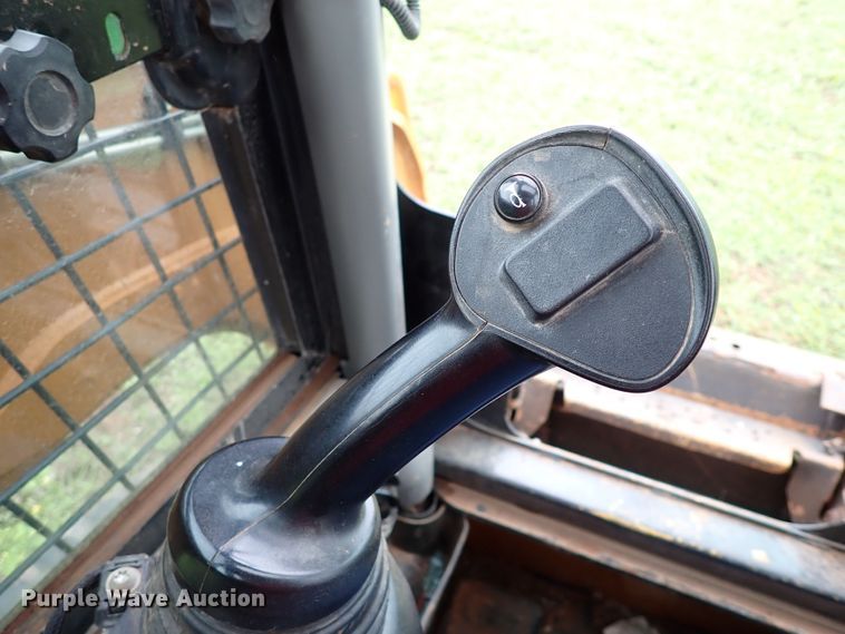 image for item MF9519 2017 Case TR270  tracked skid steer loader