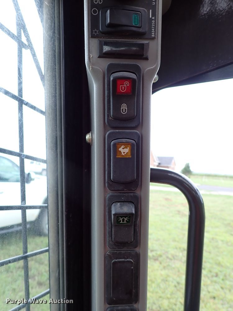 image for item MF9519 2017 Case TR270  tracked skid steer loader