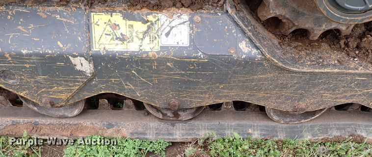 image for item MF9519 2017 Case TR270  tracked skid steer loader