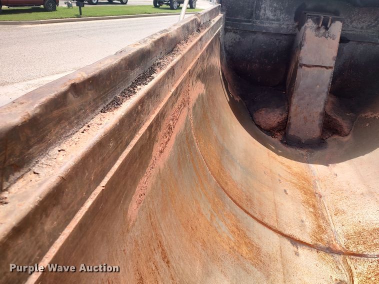 image for item MF9521 2008 Kenworth W900  dump truck