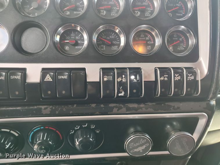 image for item MF9521 2008 Kenworth W900  dump truck