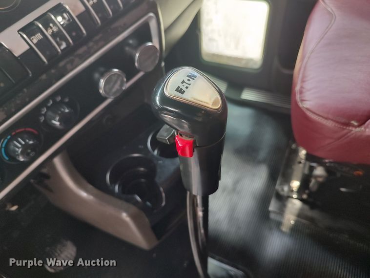 image for item MF9521 2008 Kenworth W900  dump truck