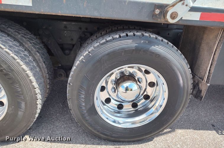 image for item MF9521 2008 Kenworth W900  dump truck