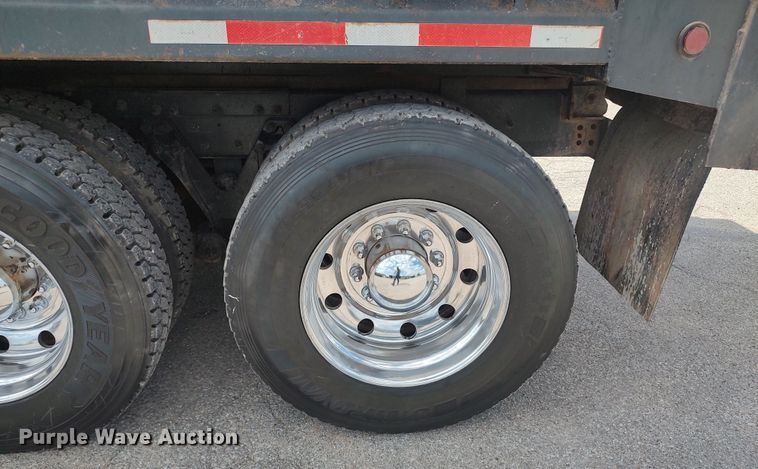 image for item MF9521 2008 Kenworth W900  dump truck