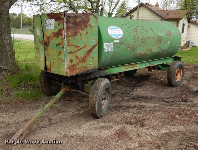 image for item MF9610 Tank trailer