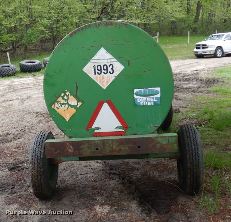 image for item MF9610 Tank trailer