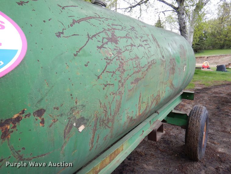 image for item MF9610 Tank trailer