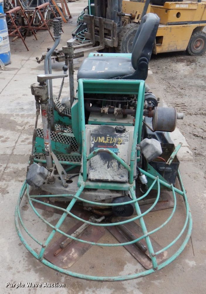 image for item MU9596 2004 Whiteman HT031VTCSL5  power trowel