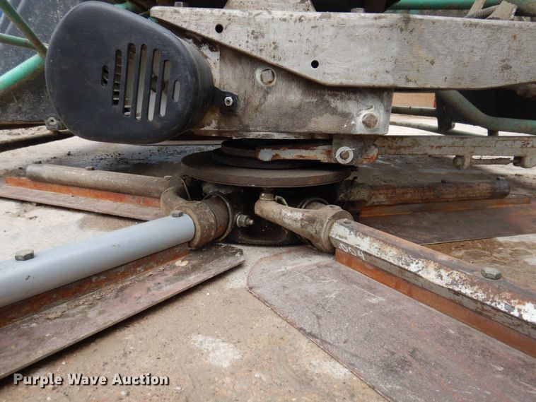 image for item MU9596 2004 Whiteman HT031VTCSL5  power trowel