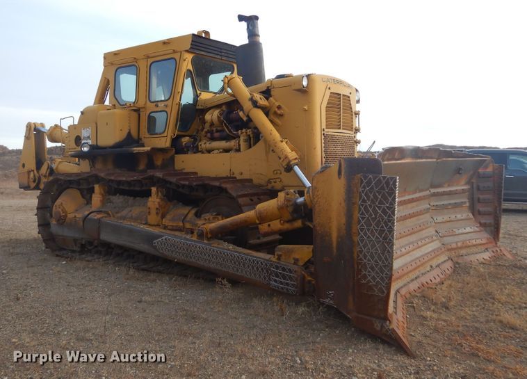 image for item MX9899 1975 Caterpillar D9H  dozer