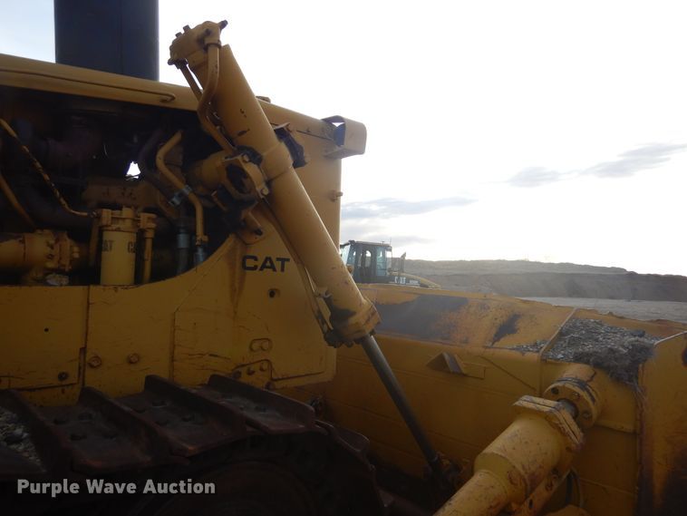 image for item MX9899 1975 Caterpillar D9H  dozer