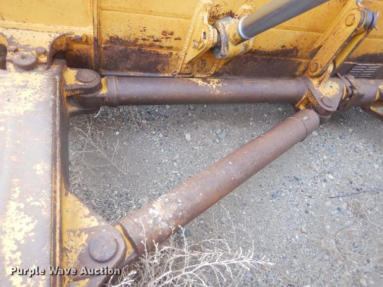 image for item MX9899 1975 Caterpillar D9H  dozer