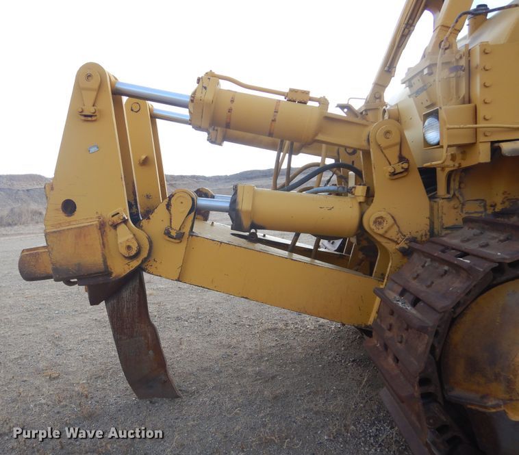 image for item MX9899 1975 Caterpillar D9H  dozer