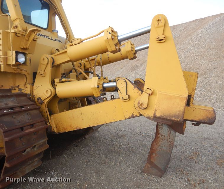 image for item MX9899 1975 Caterpillar D9H  dozer
