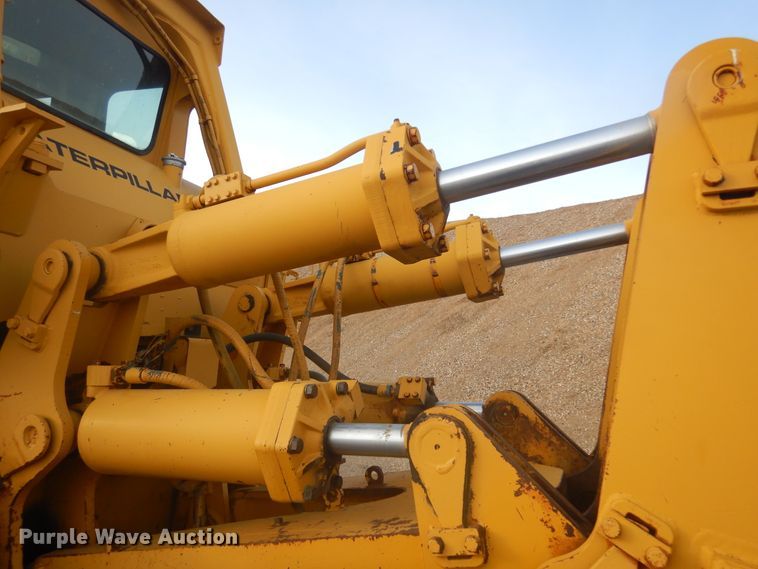 image for item MX9899 1975 Caterpillar D9H  dozer