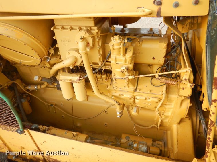 image for item MX9899 1975 Caterpillar D9H  dozer