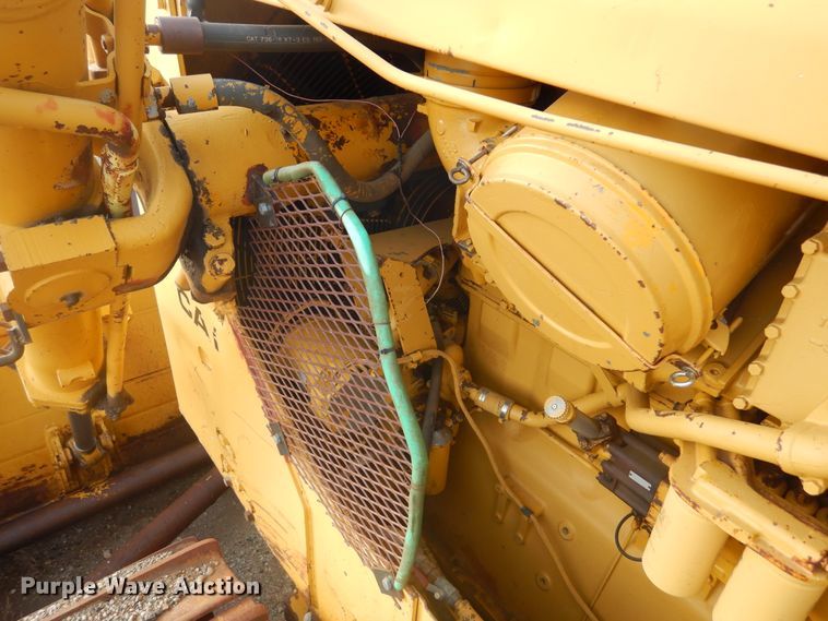 image for item MX9899 1975 Caterpillar D9H  dozer